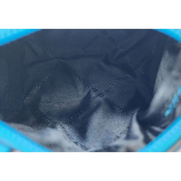 Michael Kors Micro Duffle Key Fob Perfect Sky Blue Signature Silver Hardware NWT - Picture 5 of 10